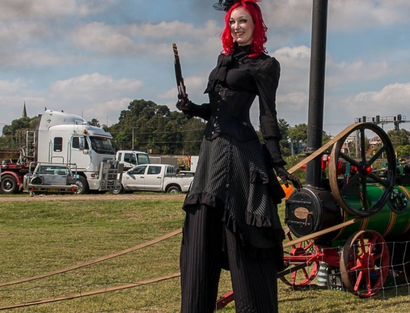 Sydney Hula Hoop Artist - Roving Entertainer - Hula Hooper